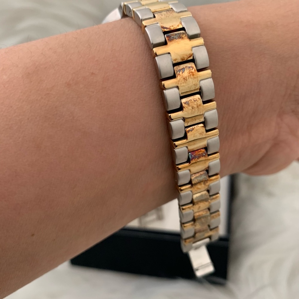 Givenchy Watch - Picture 10 of 10